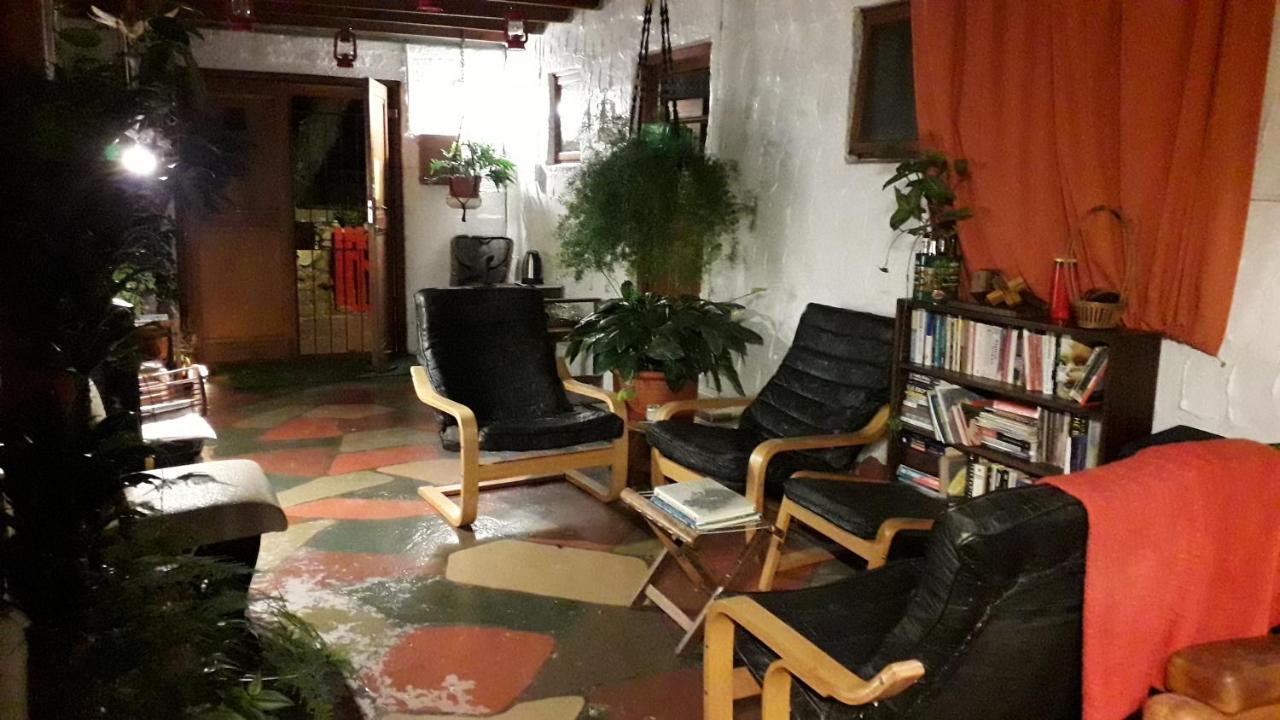 赫曼努斯 Zoete Inval旅舍 外观 照片